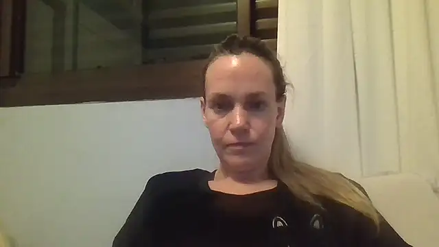 Annylove1 online show from October 8, 12:19 am