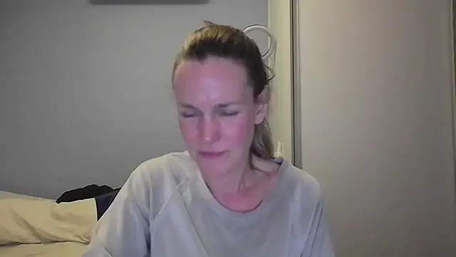 Annylove1 online show from November 24, 12:10 am