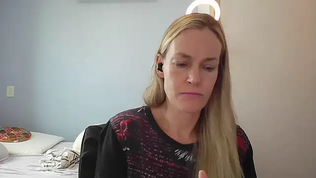 Annylove1 online show from January 6, 10:52 am