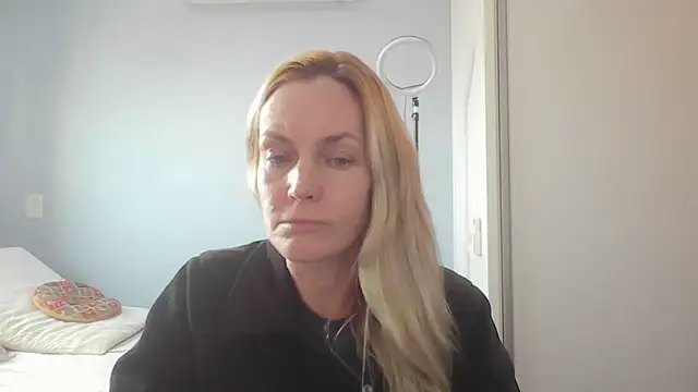 Annylove1 online show from June 9, 12:50 pm