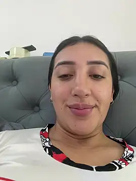 Snapshot of Hannahoff chatting on February 8, 10:19 pm Hannahoff online show from February 8, 10:19 pm