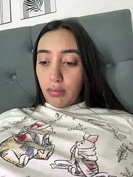 Snapshot of Hannahoff chatting on November 22, 3:16 am Hannahoff online show from November 22, 3:16 am