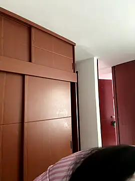 Snapshot of Hannahoff chatting on November 30, 9:19 pm Hannahoff online show from November 30, 9:19 pm