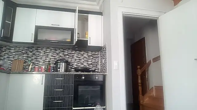 ALPHANDRE online show from March 6, 6:30 am