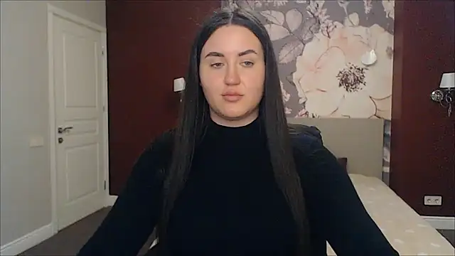 Roxie Bradley online show from February 20, 12:57 pm