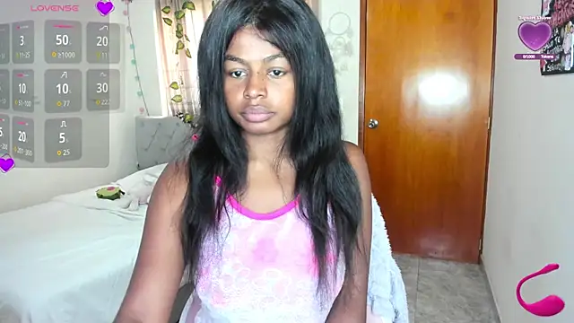 Snapshot of charlott7 chatting on June 12, 4:28 pm charlott7 online show from June 12, 4:28 pm