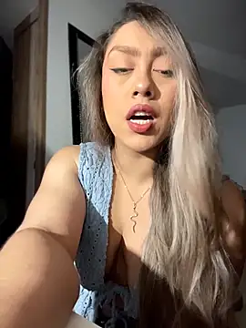 Im sophiie online show from February 21, 6:25 am