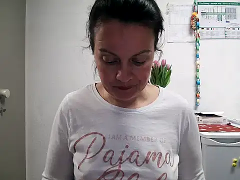 LoveNBloom online show from March 22, 7:31 pm