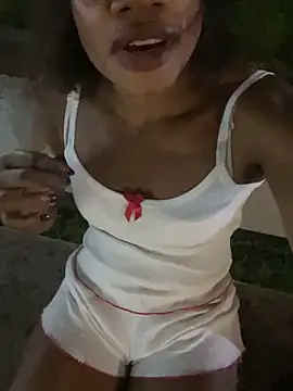  yisela  online show from June 12, 1:26 am