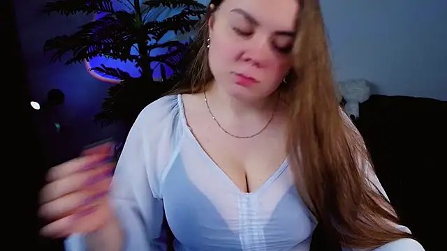 Snapshot of touch_me_bb chatting on January 28, 3:15 am touch me bb online show from January 28, 3:15 am