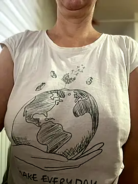 sweetmystery1 online show from November 4, 6:12 am