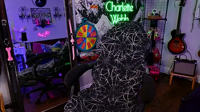 Snapshot of CharletteWebb chatting on December 3, 3:09 am CharletteWebb online show from December 3, 3:09 am