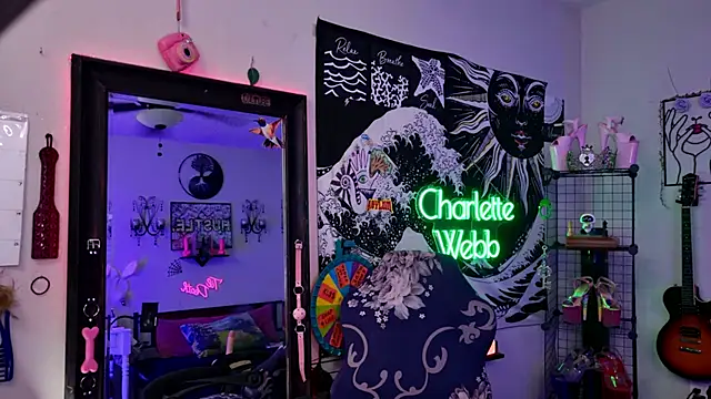 Snapshot of CharletteWebb chatting on December 15, 7:35 am CharletteWebb online show from December 15, 7:35 am