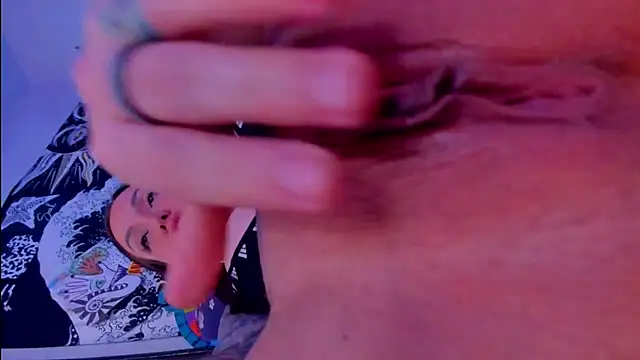 Snapshot of CharletteWebb chatting on February 3, 1:52 am CharletteWebb online show from February 3, 1:52 am