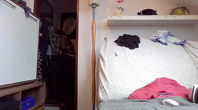 Snapshot of Cambitchboy chatting on January 12, 8:57 am Cambitchboy online show from January 12, 8:57 am