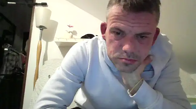 Snapshot of Cambitchboy chatting on January 14, 5:34 pm Cambitchboy online show from January 14, 5:34 pm