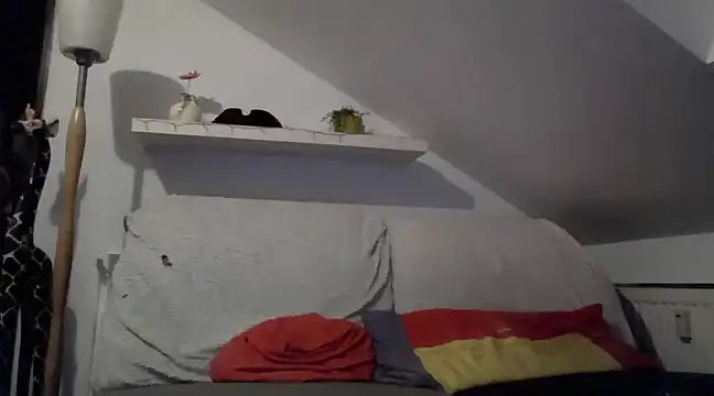 Snapshot of Cambitchboy chatting on February 6, 5:40 pm Cambitchboy online show from February 6, 5:40 pm