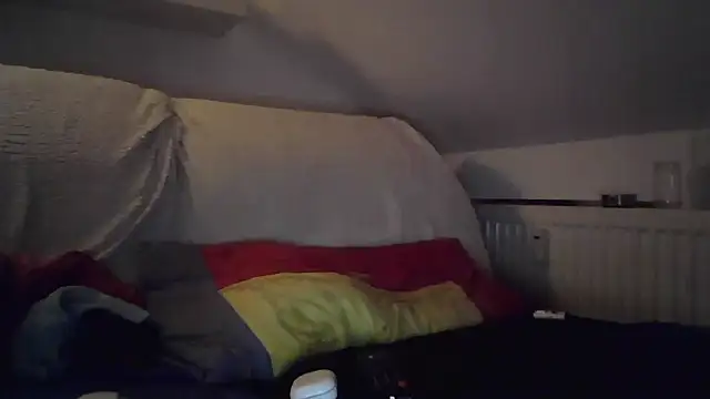 Snapshot of Cambitchboy chatting on February 7, 2:50 am Cambitchboy online show from February 7, 2:50 am