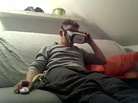 Snapshot of Cambitchboy chatting on February 12, 3:51 am Cambitchboy online show from February 12, 3:51 am