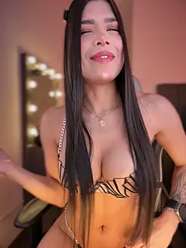 Snapshot of JanyLunaa chatting on November 20, 11:04 pm JanyLunaa online show from November 20, 11:04 pm