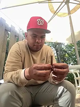 Snapshot of marhi32 chatting on September 16, 4:19 pm marhi32 online show from September 16, 4:19 pm