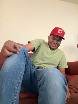 Snapshot of marhi32 chatting on September 27, 5:18 pm marhi32 online show from September 27, 5:18 pm