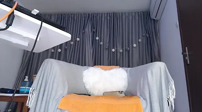 Snapshot of Babe_Licious chatting on January 29, 11:14 pm Babe Licious online show from January 29, 11:14 pm