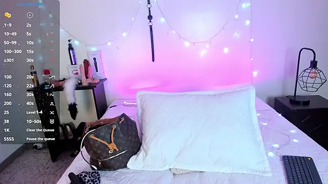 Snapshot of Tracy_lambo chatting on November 30, 1:26 pm Tracy lambo online show from November 30, 1:26 pm