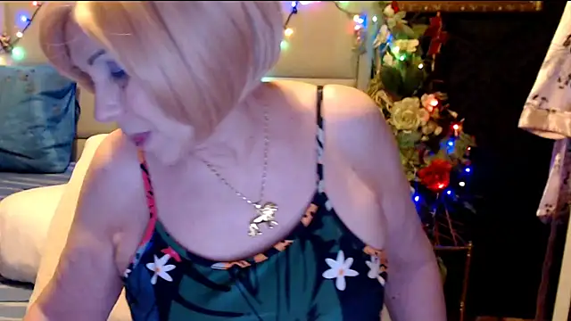 HappyWomanOn online show from March 5, 7:27 pm