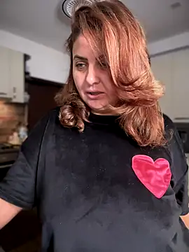 Snapshot of AnneKane chatting on October 20, 4:13 am AnneKane online show from October 20, 4:13 am