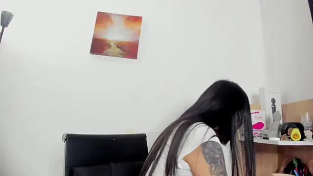 nia  white online show from June 6, 2:27 am