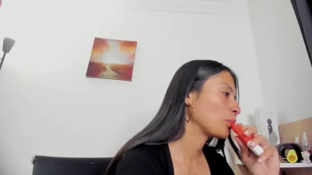 nia  white online show from June 10, 1:39 am