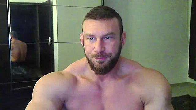 muscularkevin online show from February 7, 4:38 am