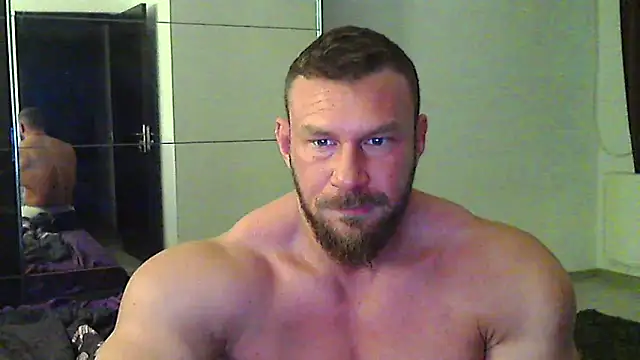 muscularkevin online show from April 16, 3:51 am