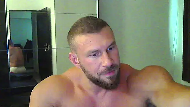 muscularkevin online show from July 3, 1:17 pm