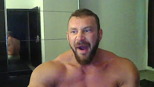 muscularkevin online show from August 3, 3:27 am