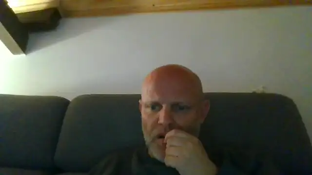 davigochi77bcn online show from February 25, 8:51 pm