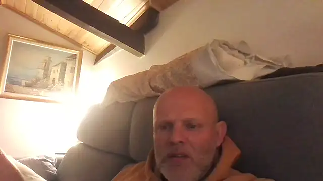 davigochi77bcn online show from March 27, 10:31 pm