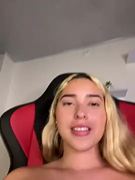 Irisweet  online show from February 9, 6:16 pm