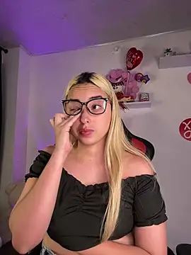 Irisweet  online show from February 19, 12:14 am