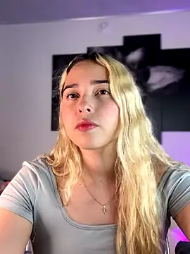 Irisweet  online show from September 13, 11:15 pm