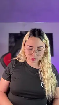 Irisweet  online show from October 26, 4:35 pm