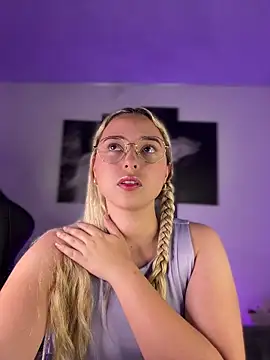 Irisweet  online show from November 27, 10:45 pm