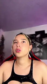 Irisweet  online show from July 9, 11:31 pm