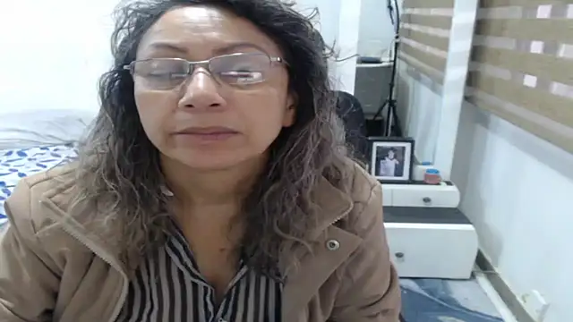Snapshot of jesy_hot chatting on August 7, 11:34 am jesy hot online show from August 7, 11:34 am