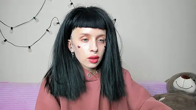 FlowerOfSin2001 online show from October 7, 3:53 pm