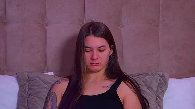 RachelSimpson online show from January 23, 6:35 pm