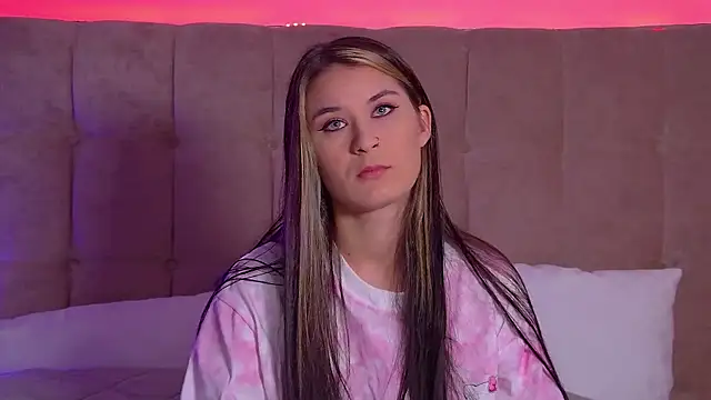 RachelSimpson online show from February 27, 6:09 pm