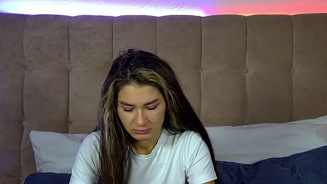 RachelSimpson online show from October 17, 6:32 pm