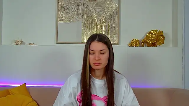 RachelSimpson online show from March 15, 6:25 pm